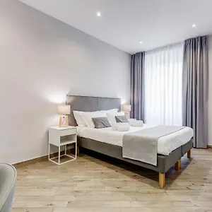 https://colonna-luxury-suites.it-romehotels.com