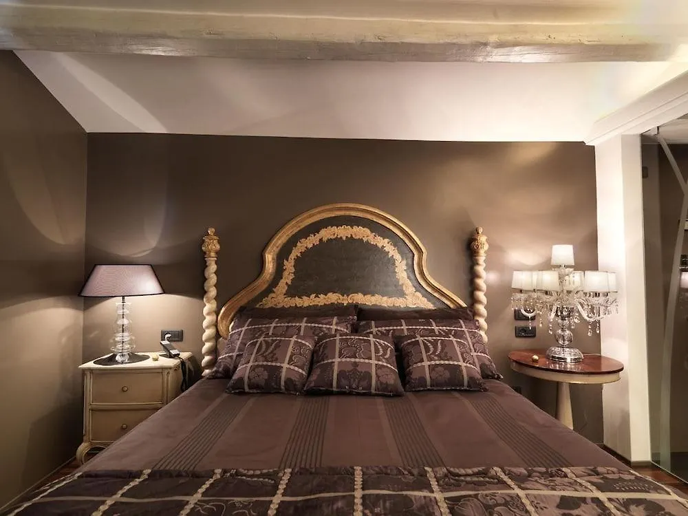 The Glam Boutique Hotel & Apt Vicenza Italia